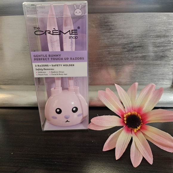 The Creme Shop Other - 5 For $35!! - The Crème Shop Gentle Bunny Perfect Touch Up Razors - Lavender